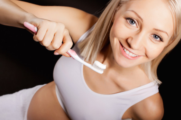 Stan zębów wpływa na rozwój ciąży